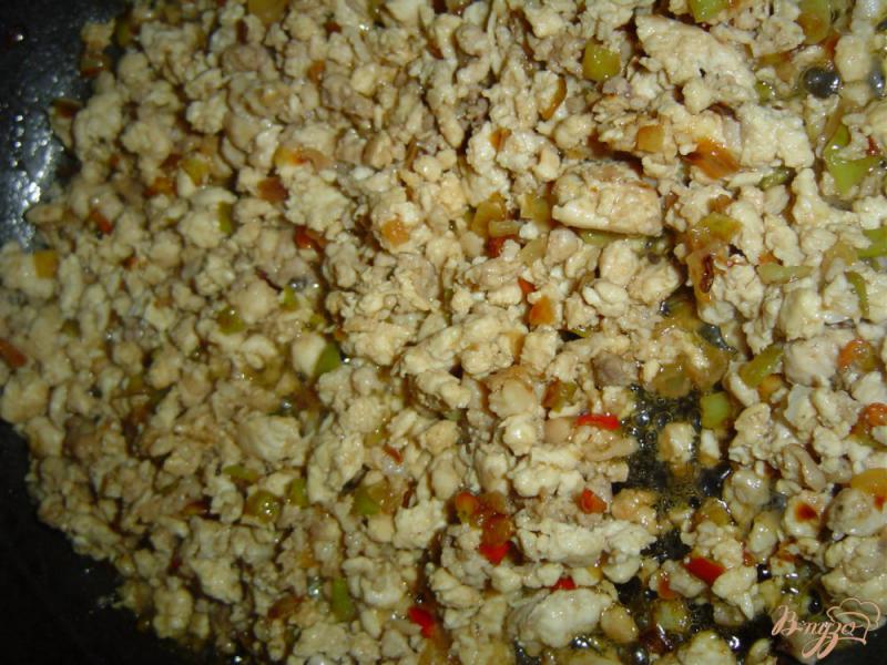 Фото приготовление рецепта: Заливной пирог из лаваша с мясом шаг №1