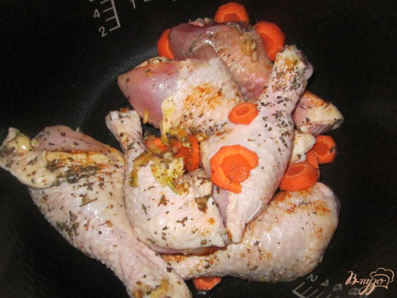 Фото приготовление рецепта: Куриные голени тушеные в мультиварке шаг №2
