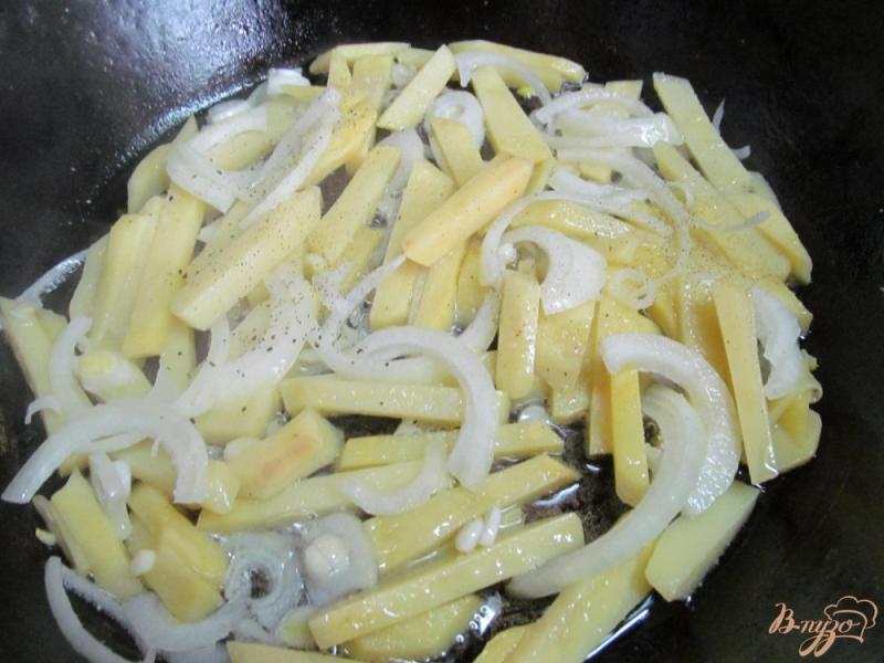 Фото приготовление рецепта: Картофельный омлет шаг №1