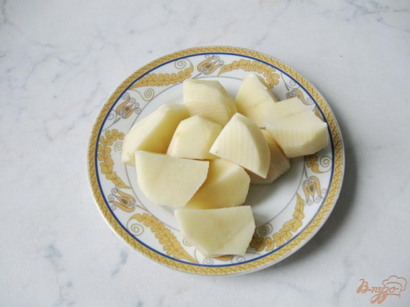 Фото приготовление рецепта: Картофельная запеканка с яичницей шаг №1