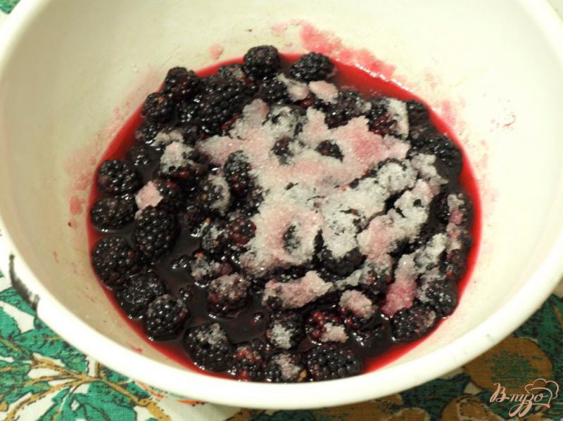 Фото приготовление рецепта: Ежевика в собственном соку на зиму шаг №3