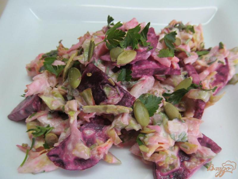 Фото приготовление рецепта: Салат из капусты со свеклой шаг №3