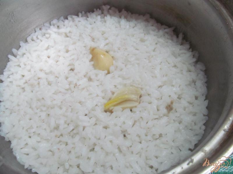 Фото приготовление рецепта: Чесночный рис шаг №2
