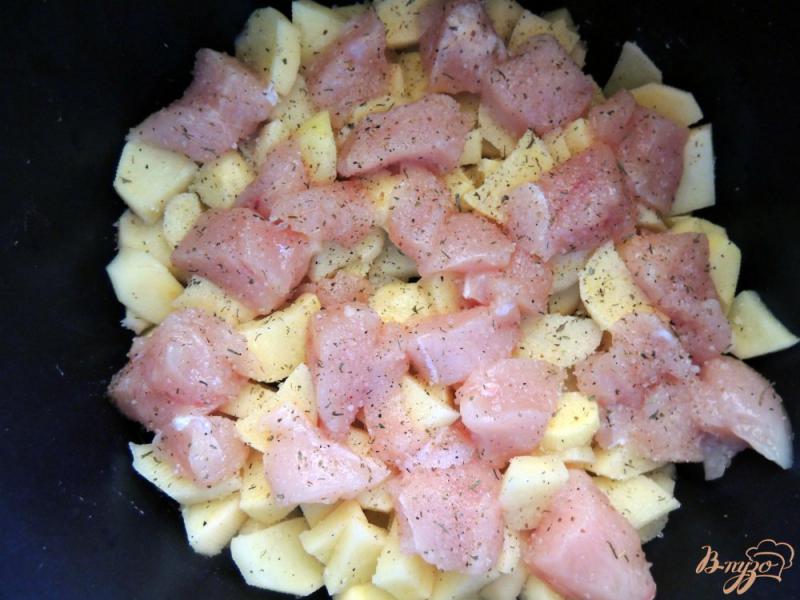 Фото приготовление рецепта: Густой суп с картофелем и фасолью в мультиварке шаг №5