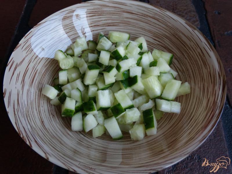Фото приготовление рецепта: Салат с сельдереем и яблоком шаг №2