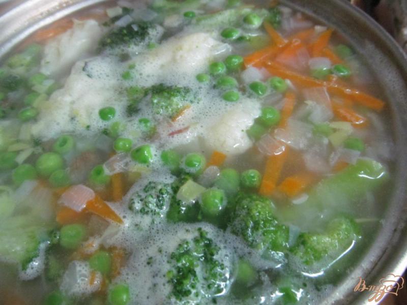 Фото приготовление рецепта: Суп из курицы с овощами шаг №6