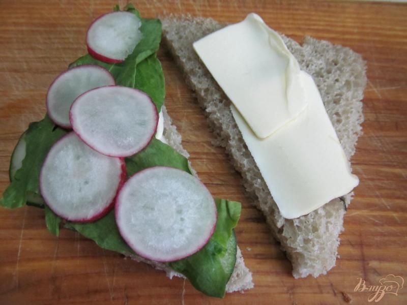 Фото приготовление рецепта: Английский сэндвич с яйцом шаг №6