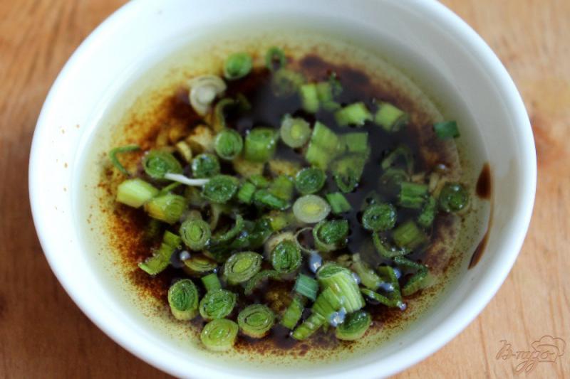 Фото приготовление рецепта: Зеленый салат с бужениной и перцем шаг №5
