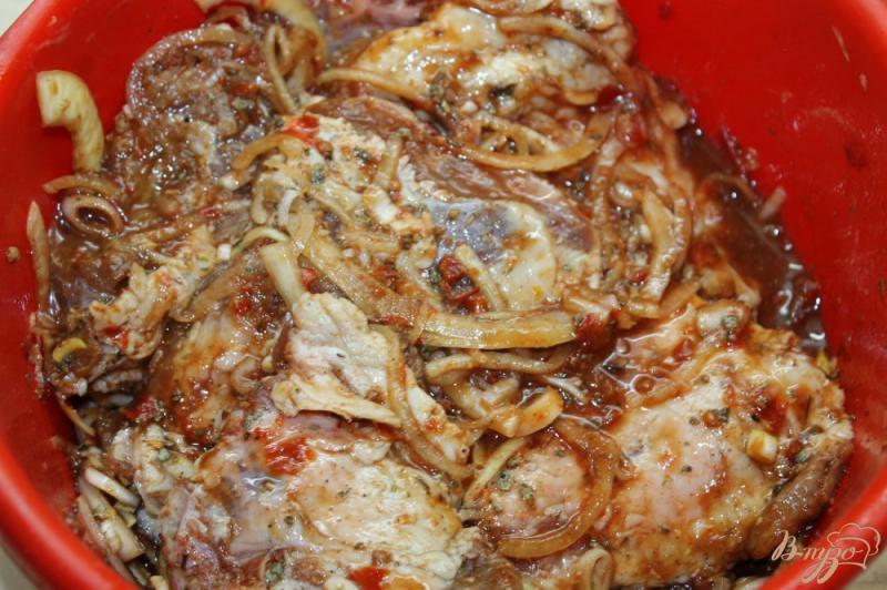 Фото приготовление рецепта: Маринованные свиные ребра в аджике и соевом соусе шаг №6