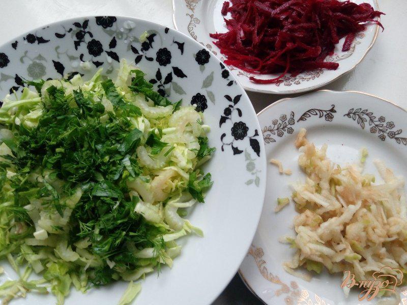 Фото приготовление рецепта: Салат из  свежих овощей шаг №3