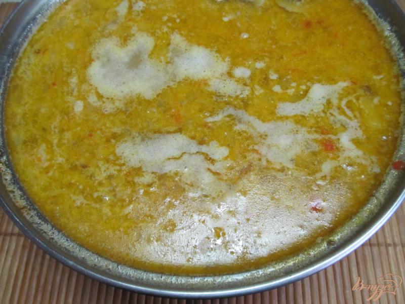 Фото приготовление рецепта: Суп с кислой капустой черносливом и грибами шаг №11