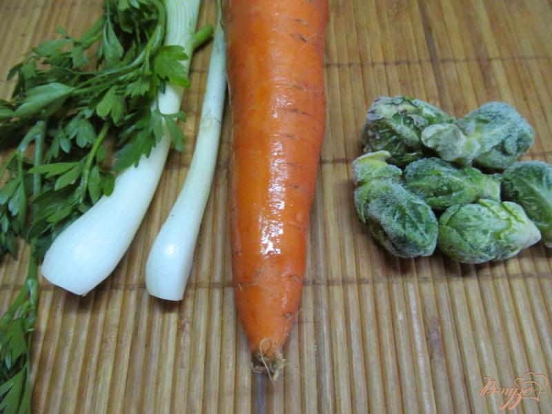 Фото приготовление рецепта: Гречневая каша с овощами шаг №1