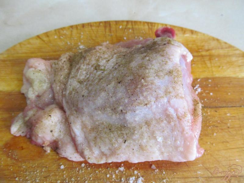 Фото приготовление рецепта: Курица с булгуром и кукурузой шаг №1
