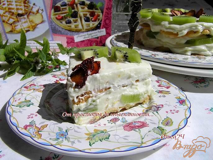 Фото приготовление рецепта: Вафельный торт с маскарпоне шаг №6