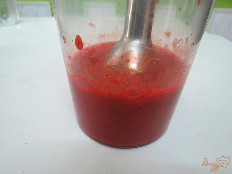 Фото приготовление рецепта: Минеральная ароматизированная вода с ягодным льдом шаг №1