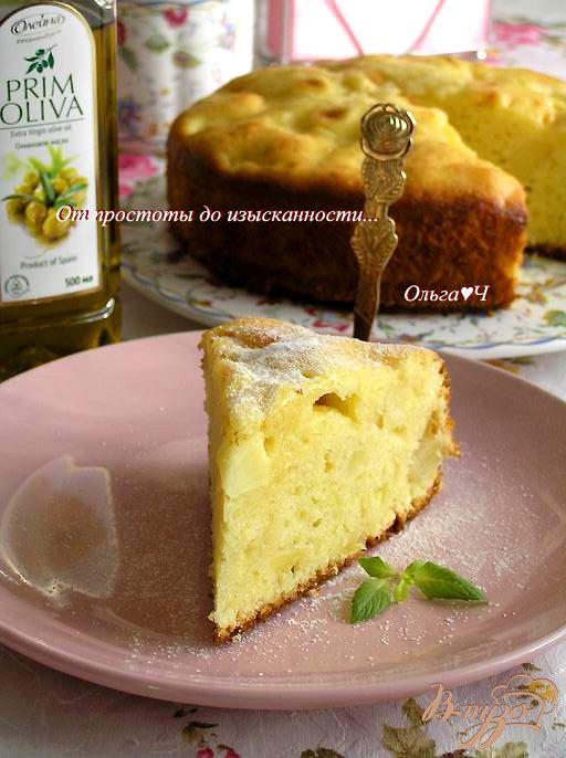 Фото приготовление рецепта: Шарлотка с оливковым маслом шаг №6