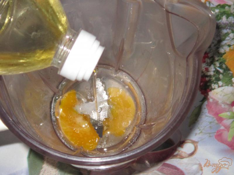 Фото приготовление рецепта: Майонез из утиных яиц шаг №5