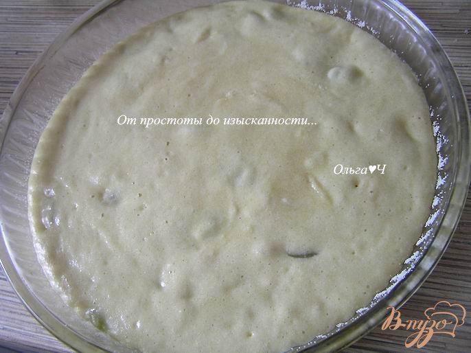 Фото приготовление рецепта: Мятный манник с виноградом на оливковом масле шаг №5
