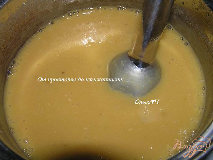 Фото приготовление рецепта: Гороховая каша с луком и орегано шаг №3