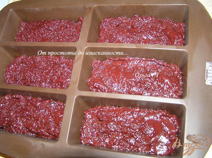 Фото приготовление рецепта: Шоколадно-свекольные кексы шаг №4