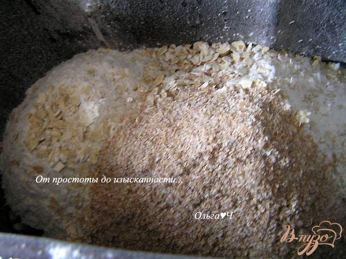 Фото приготовление рецепта: Кукурузный хлеб с овсяными хлопьями шаг №2