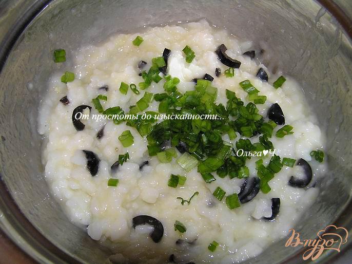 Фото приготовление рецепта: Рисовые крупеники с маслинами шаг №2