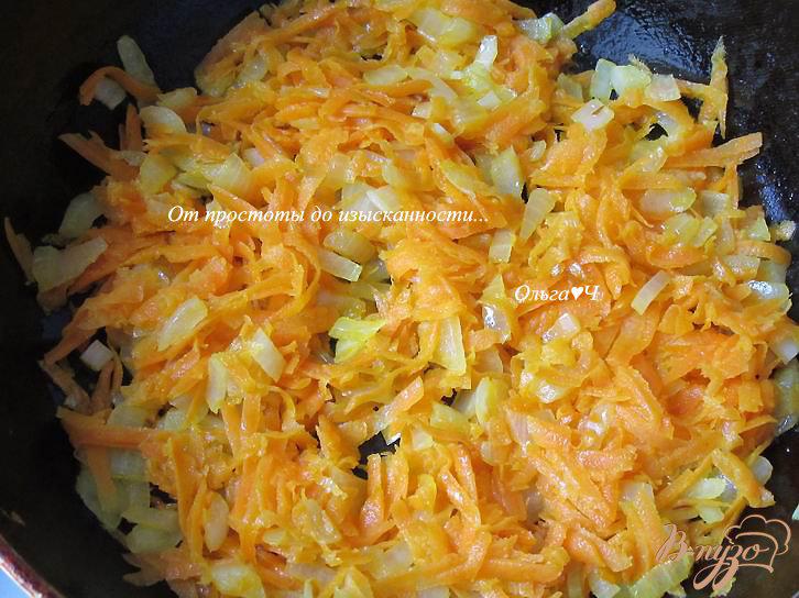 Фото приготовление рецепта: Паштет из куриной печени с морковью шаг №2