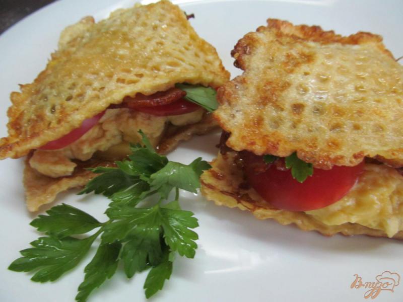 Фото приготовление рецепта: Вафельный сэндвич шаг №11