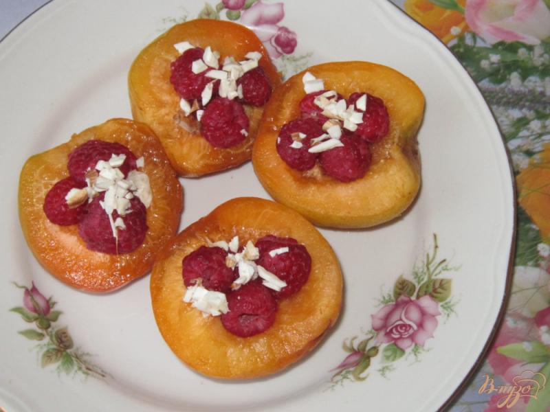 Фото приготовление рецепта: Фаршированные абрикосы на десерт шаг №4