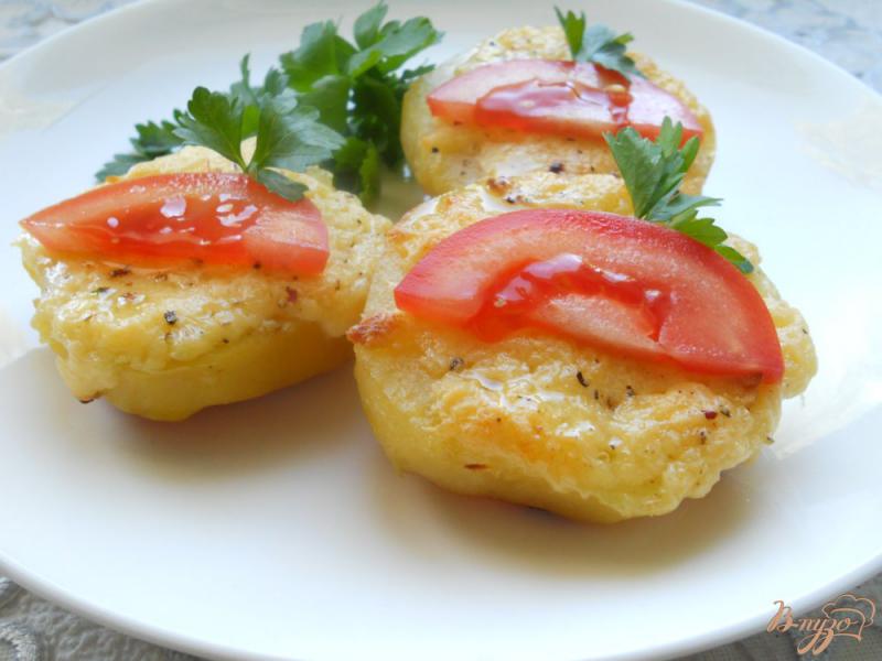 Фото приготовление рецепта: Картофель под сыром в духовке шаг №5