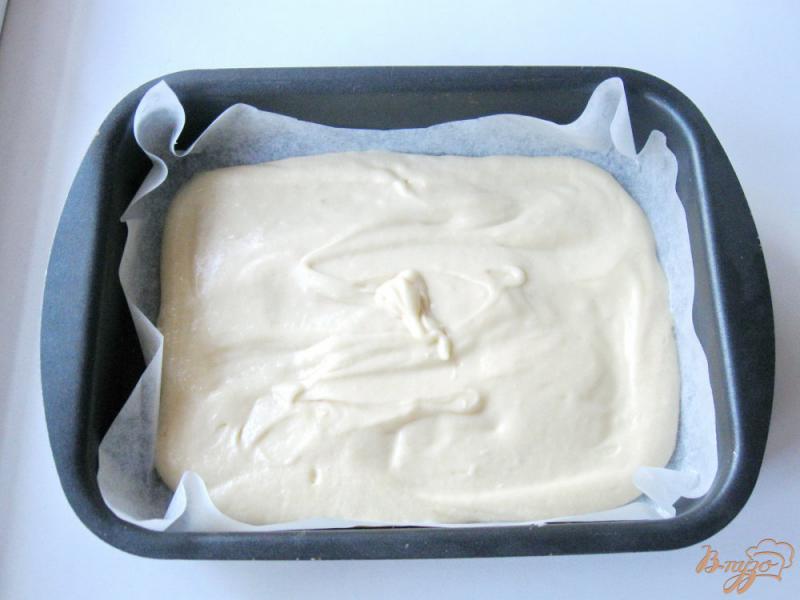 Фото приготовление рецепта: Пирог с вишней и заварным кремом шаг №6