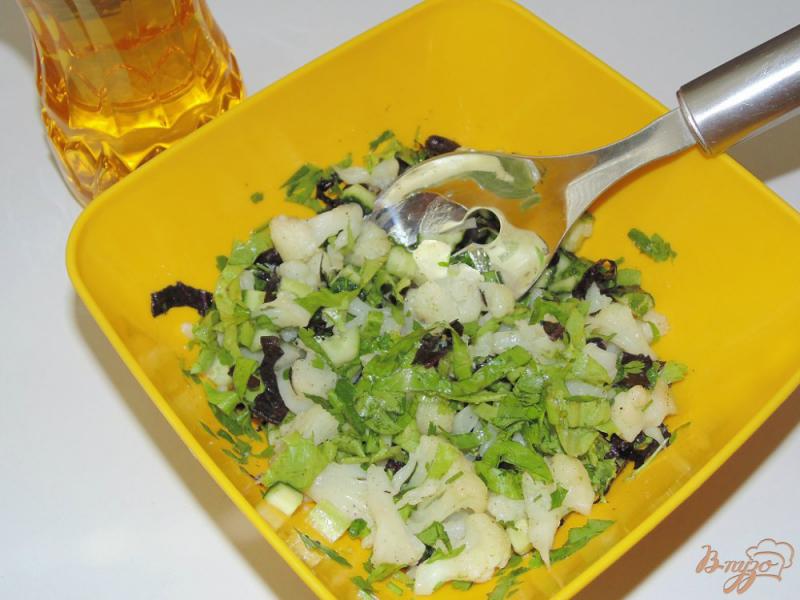 Фото приготовление рецепта: Салат из цветной капусты с черной фасолью шаг №5