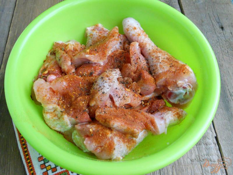 Фото приготовление рецепта: Картофель с курицей в сметане с сыром шаг №1