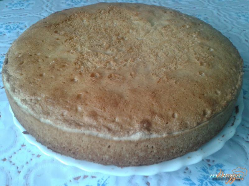 Фото приготовление рецепта: Торт со сливками и клубникой шаг №2