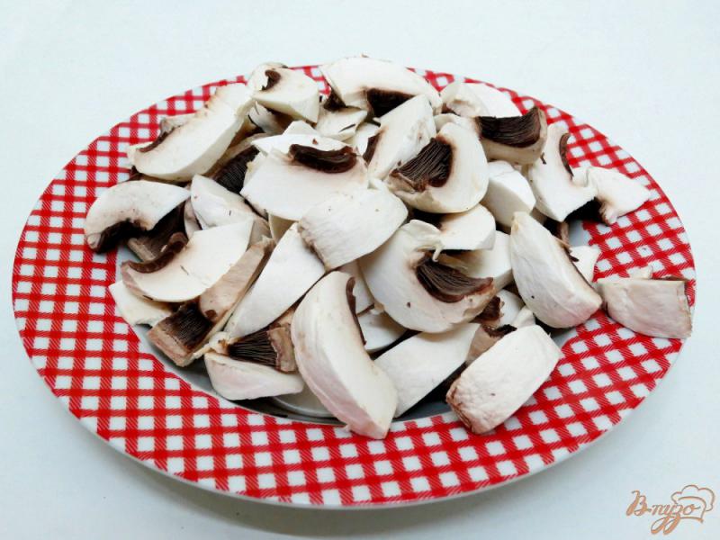 Фото приготовление рецепта: Картофельный суп по-южнобогемски (kulajda - Bramborova Polevka Jihoceska) шаг №5