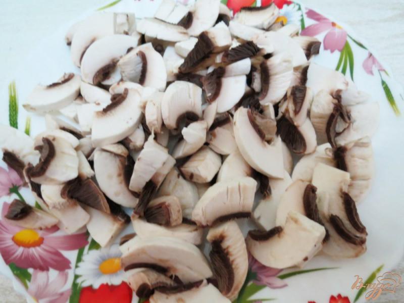 Фото приготовление рецепта: Картофель с грибами шаг №3