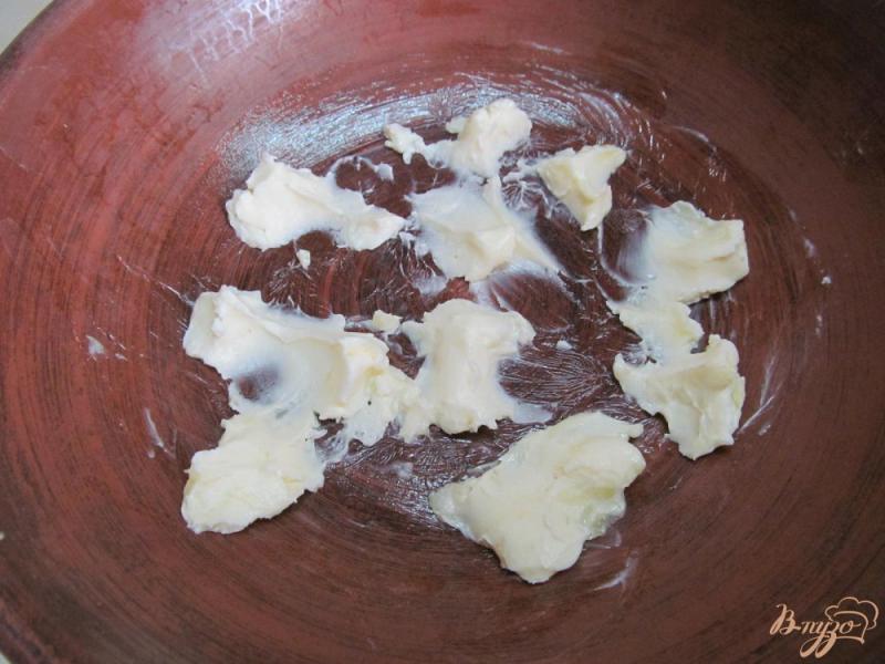 Фото приготовление рецепта: Запеченный картофель под сырной корочкой шаг №2