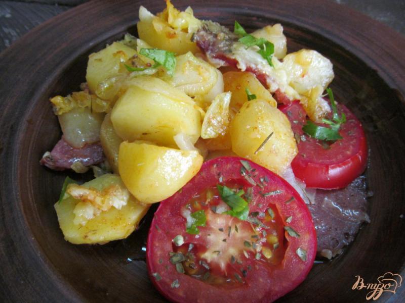 Фото приготовление рецепта: Запеченный картофель под сырной корочкой шаг №9