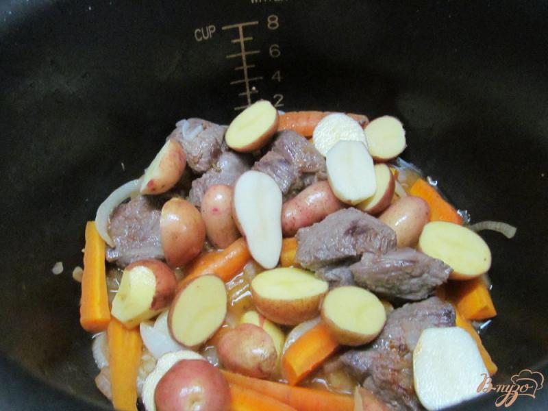 Фото приготовление рецепта: Овощное рагу с бараниной в мультиварке шаг №4
