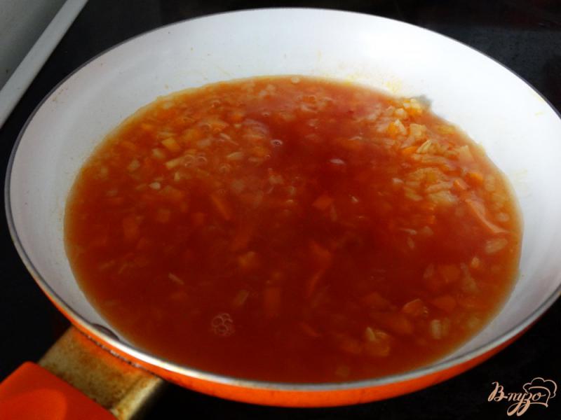 Фото приготовление рецепта: Суп с куриными тефтелями шаг №4