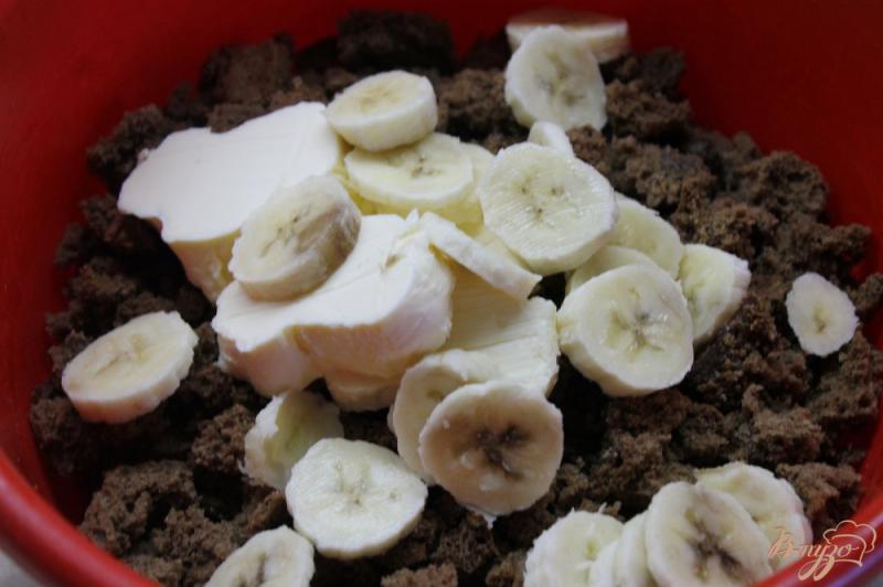 Фото приготовление рецепта: Сладкое пирожное «Аля картошка» из бананом и кунжутом шаг №9
