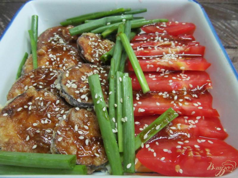 Фото приготовление рецепта: Салат из баклажана с помидором в восточном стиле шаг №7