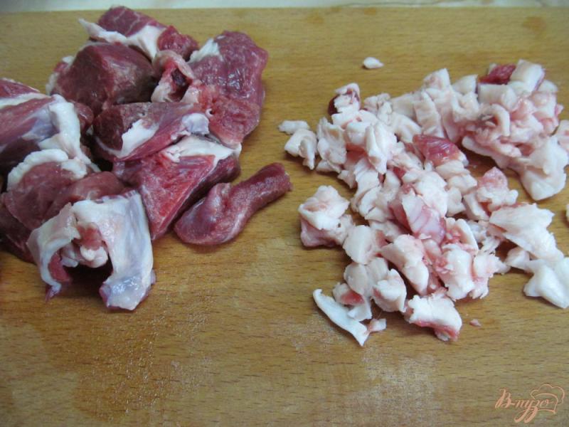 Фото приготовление рецепта: Запеченное мясо с картофелем в мультиварке шаг №1