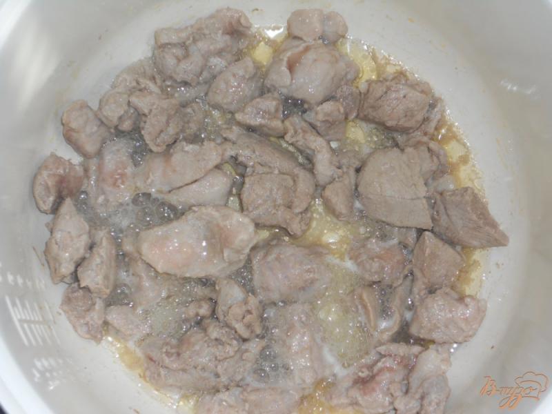 Фото приготовление рецепта: Свинина в кисло-сладком соусе в мультиварке шаг №4