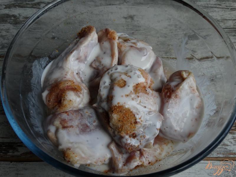 Фото приготовление рецепта: Курица запеченная с сыром шаг №3
