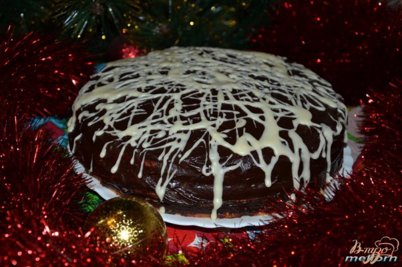 Фото приготовление рецепта: Торт с черносливом и Бейлисом шаг №7