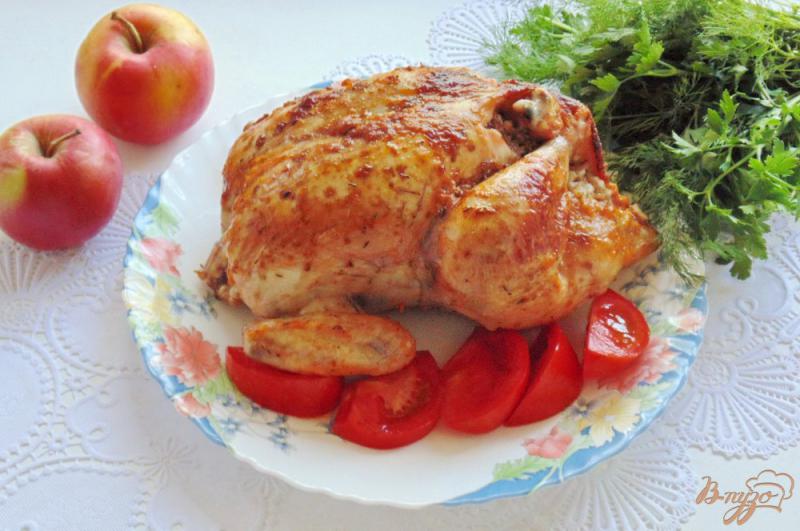 Фото приготовление рецепта: Курица запеченная в духовке с рисом и яблоками шаг №9