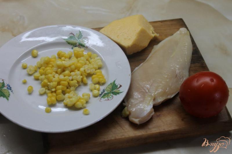 Фото приготовление рецепта: Куриная отбивная с отварной кукурузой и помидорами шаг №1