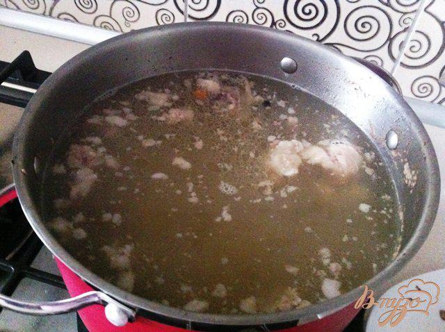 Фото приготовление рецепта: Суп из  фасоли и мяса кролика шаг №5