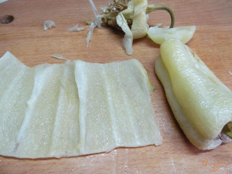 Фото приготовление рецепта: Фаршированный болгарский перец жаренный в кляре шаг №1